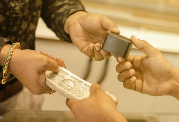 Gold loan image
